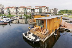 Jachthaven De Eemhof, Verhuur woonboten